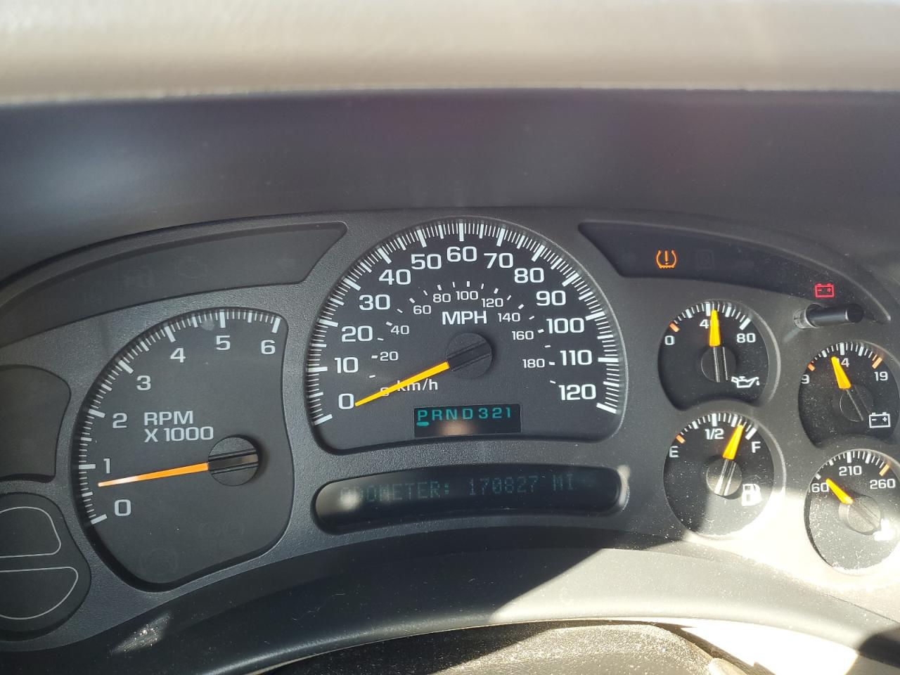 2004 Chevrolet Suburban K1500 VIN: 1GNFK16Z44J172202 Lot: 63243185