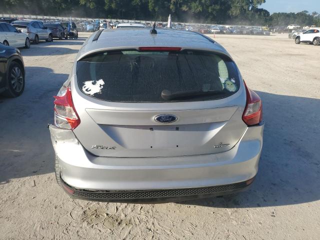  FORD FOCUS 2014 Srebrny