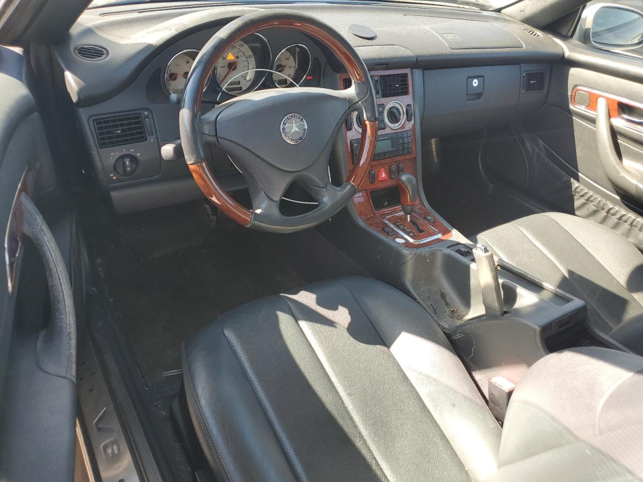 2003 Mercedes-Benz Slk 320 VIN: WDBKK65F73F294614 Lot: 63300565