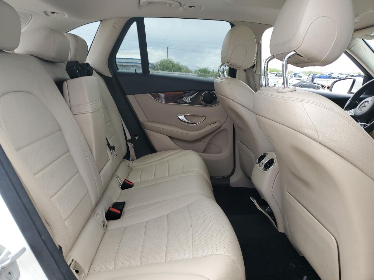 2016 Mercedes-Benz Glc 300 VIN: WDC0G4JB3GF073352 Lot: 63315165
