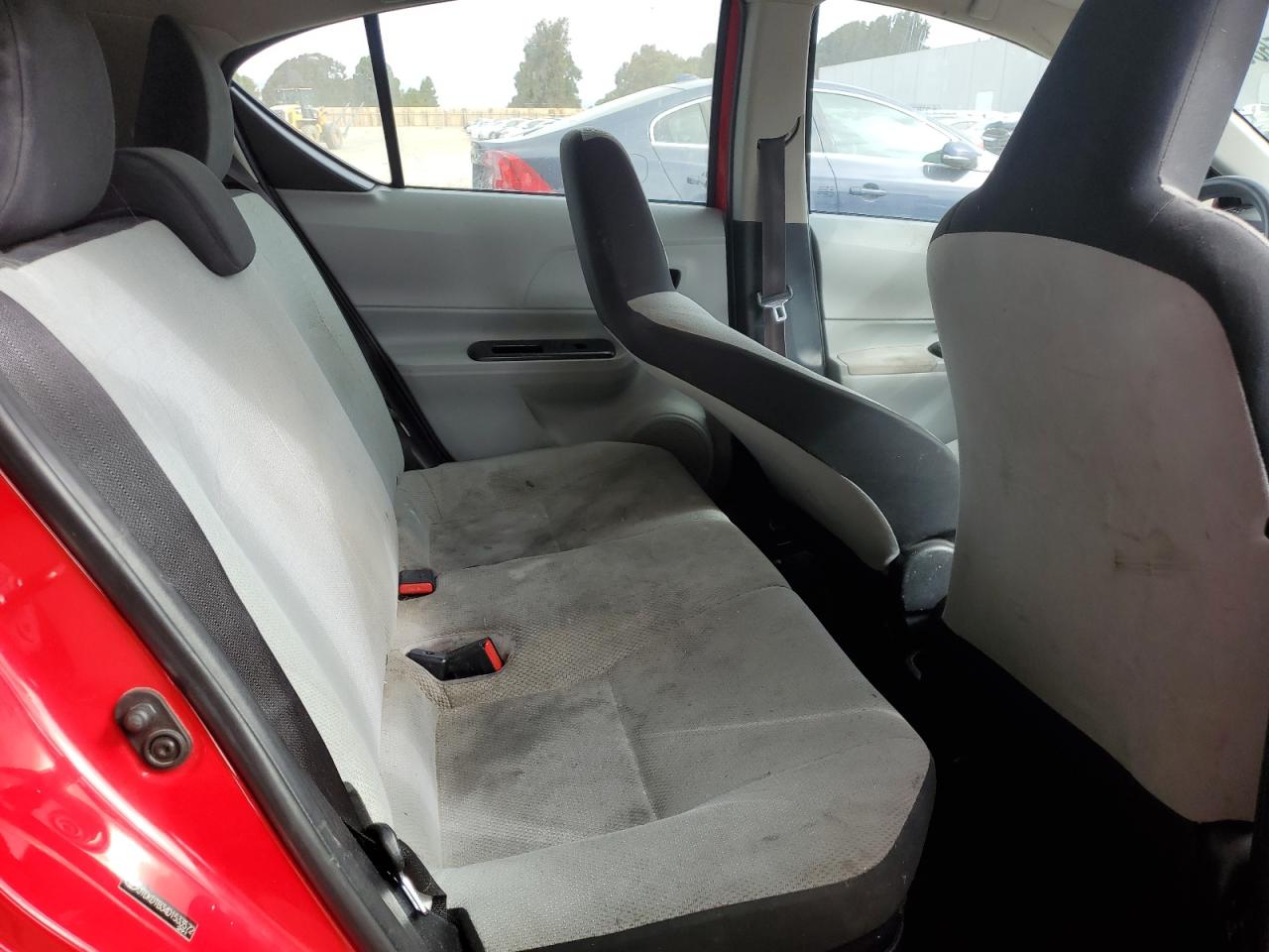 2013 Toyota Prius C VIN: JTDKDTB34D1533572 Lot: 64605685