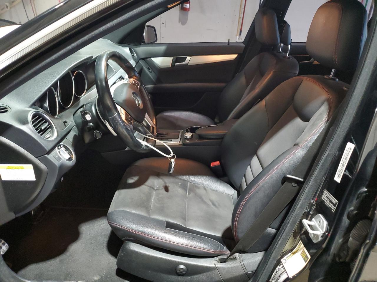 2013 Mercedes-Benz C 300 4Matic VIN: WDDGF8ABXDG082799 Lot: 64816985