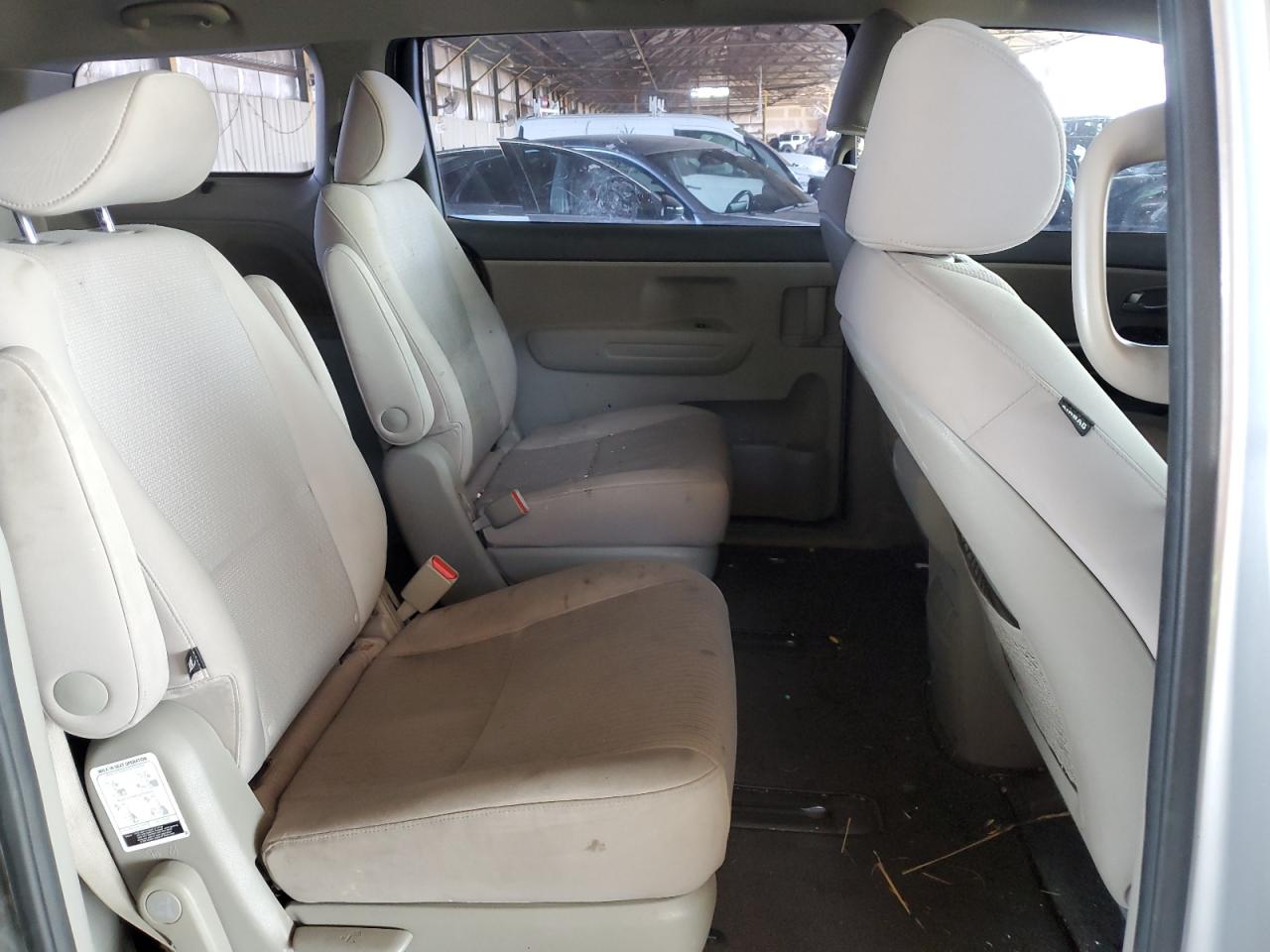 KNDMA5C1XG6156845 2016 Kia Sedona L