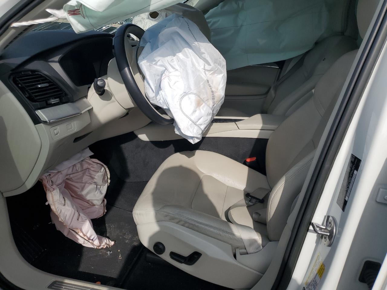 2022 Volvo Xc90 T5 Momentum VIN: YV4102CK9N1850088 Lot: 63163305