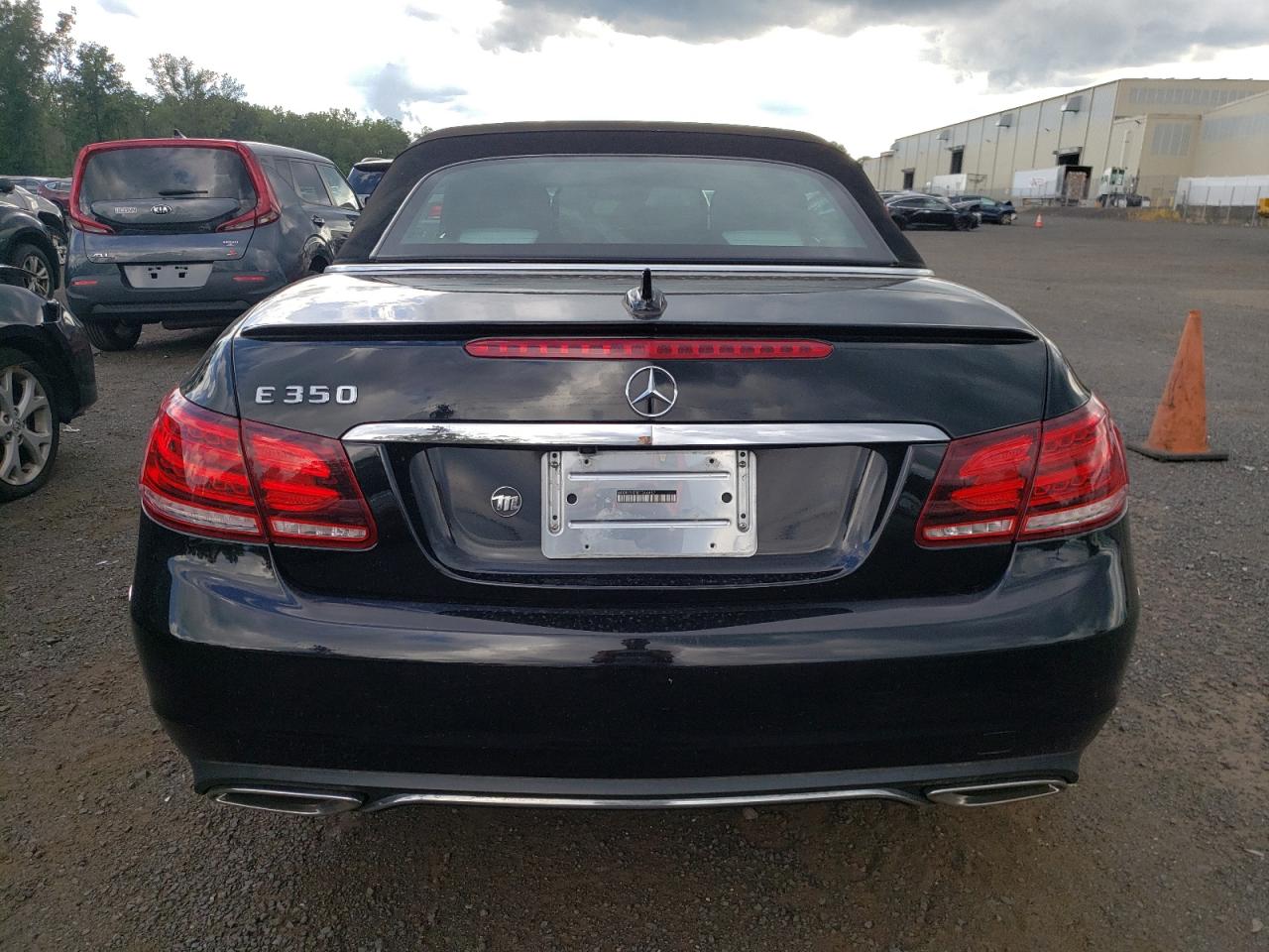 2014 Mercedes-Benz E 350 VIN: WDDKK5KF8EF266457 Lot: 63788805