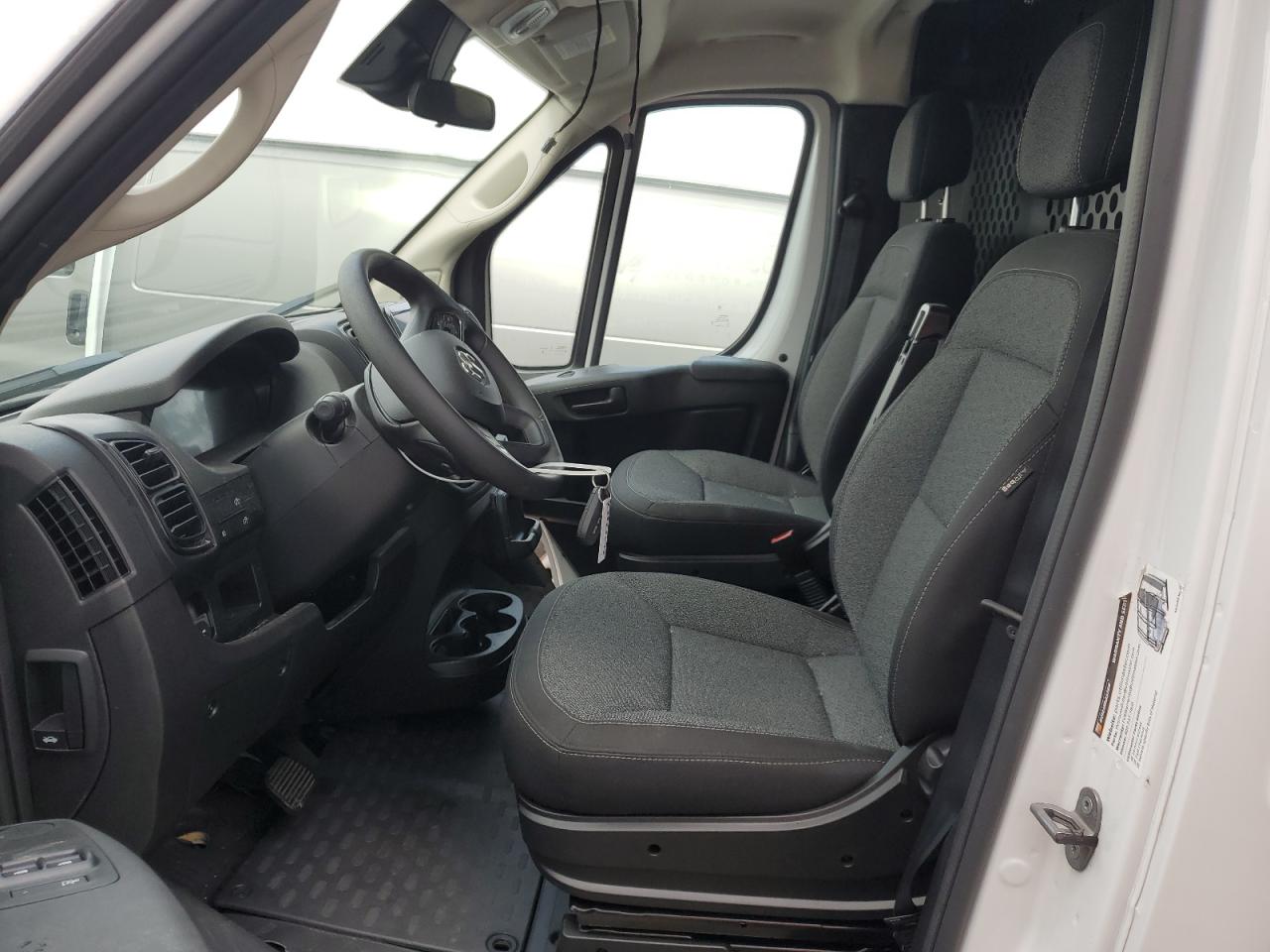 2025 Ram Promaster 2500 2500 Standard VIN: 3C6LRVVG0SE524403 Lot: 63822675