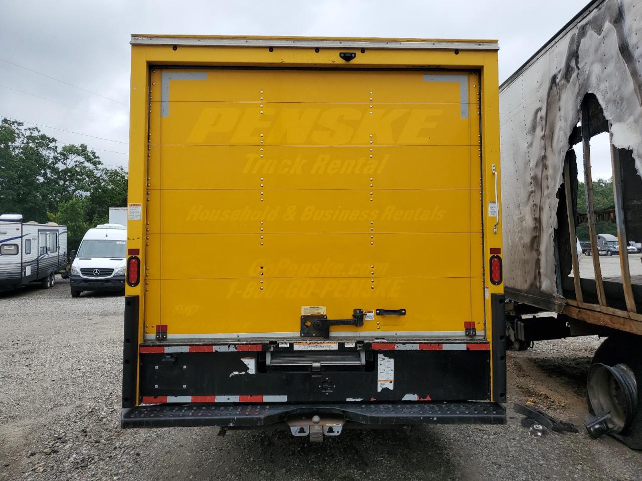 2021 GMC Savana Cut - Trucks Expeditor Truck VIN: 7GZ37TC79MN006748 Lot: 65012875