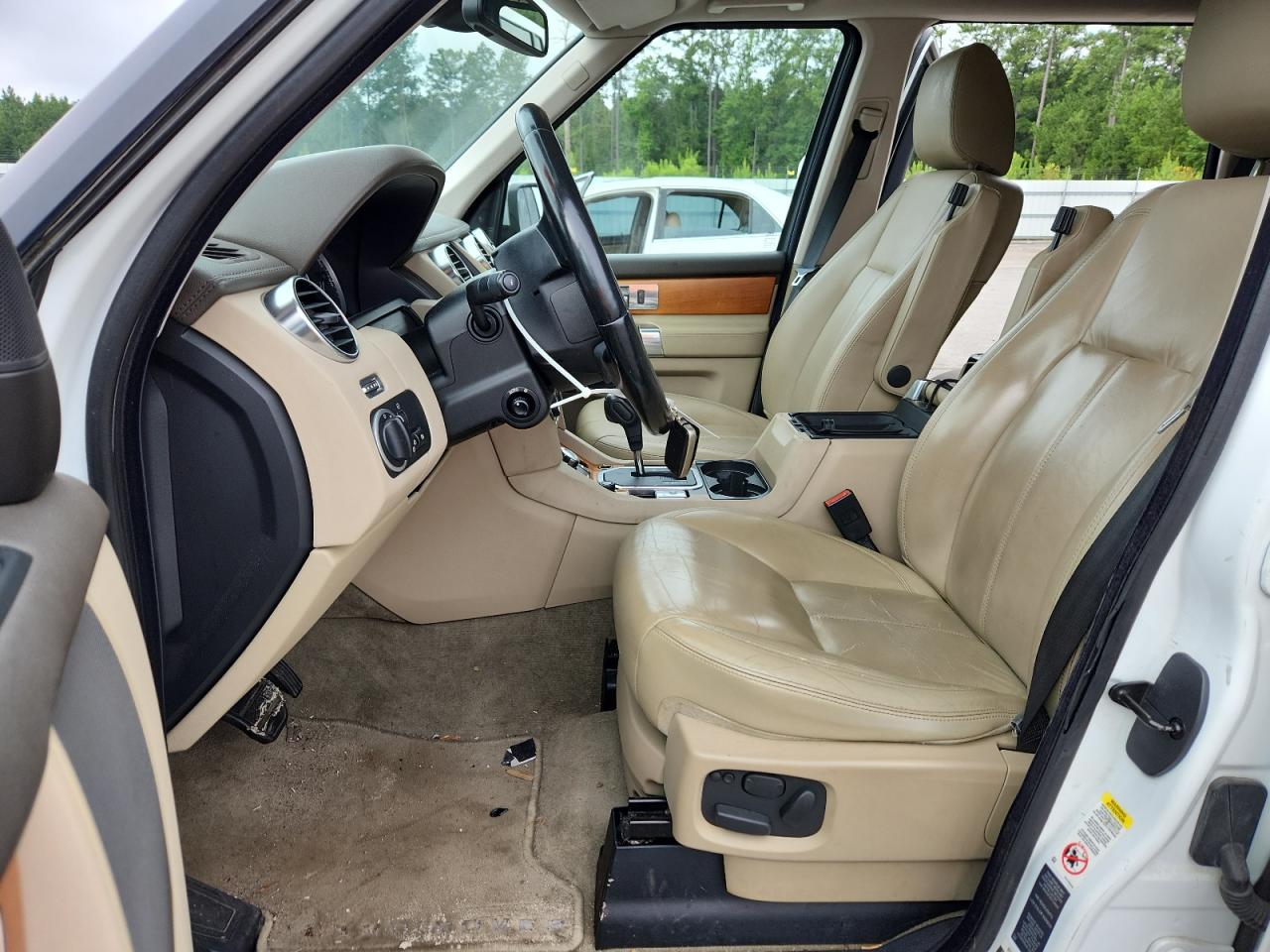 2011 Land Rover Lr4 Hse Luxury VIN: SALAK2D45BA559508 Lot: 63980325