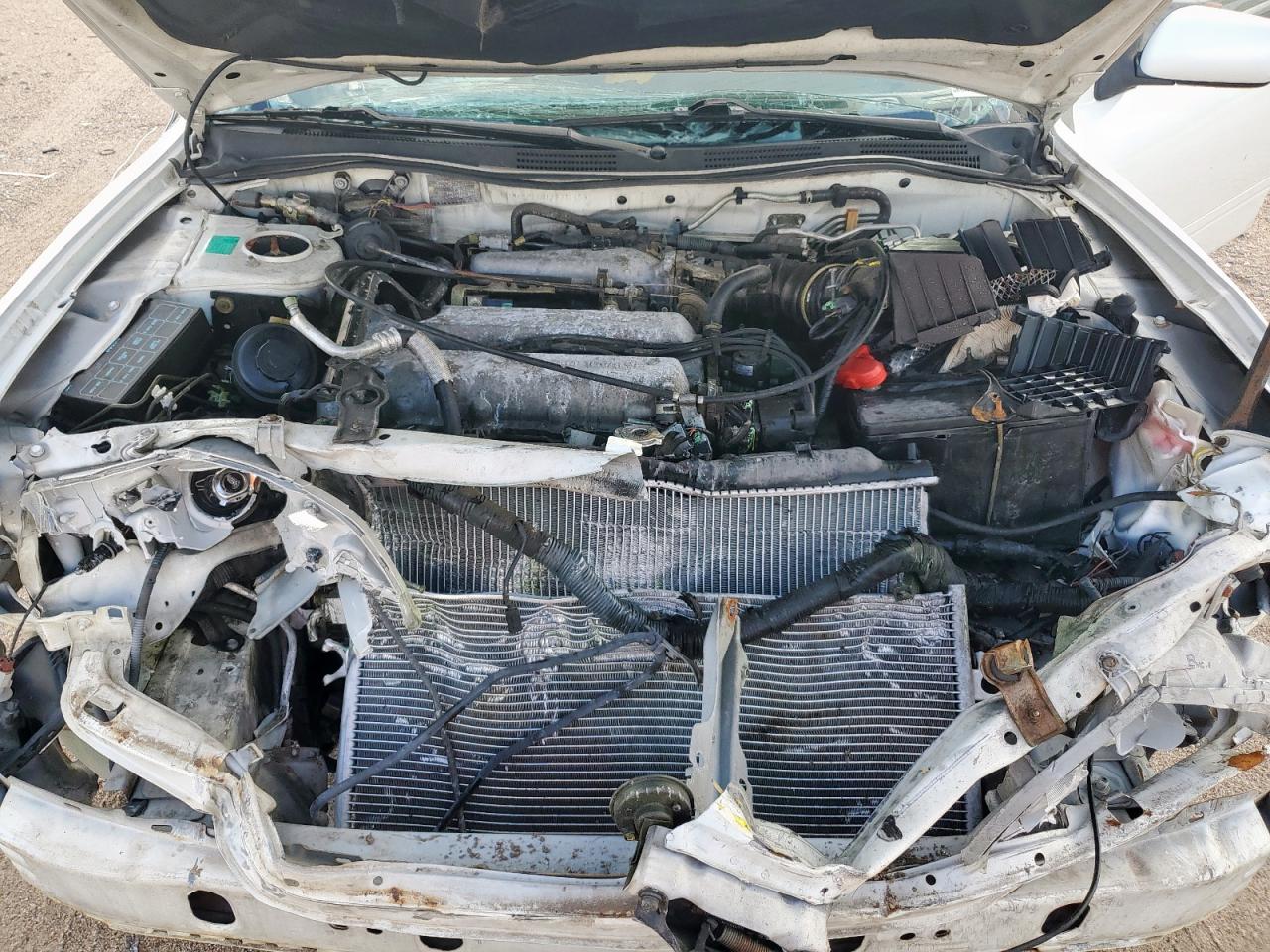 2000 Infiniti G20 VIN: JNKCP11A1YT311158 Lot: 64896305