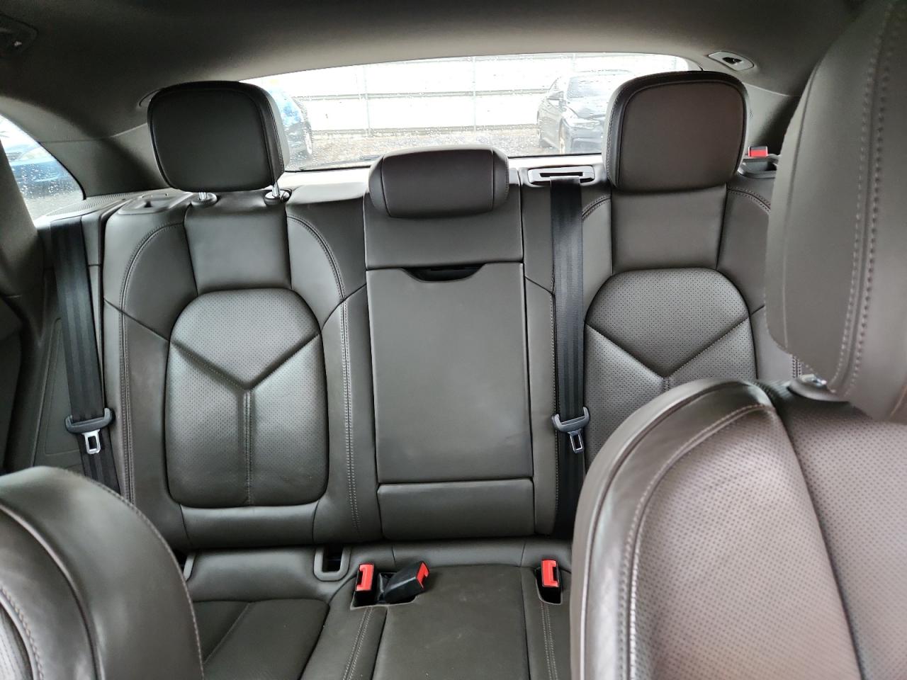2015 Porsche Macan S VIN: WP1AB2A52FLB44885 Lot: 63610175
