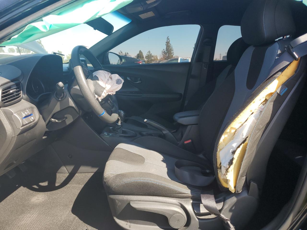 kmhtg6af5ku018967 KMHTG6AF5KU018967 2019 Hyundai Veloster Base