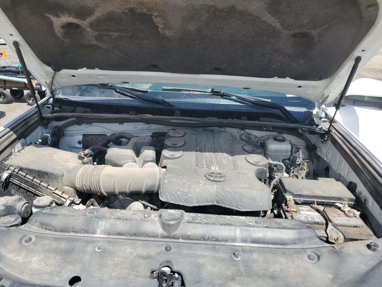 2019 Toyota 4Runner Sr5/Sr5 Premium VIN: JTEBU5JR9K5677346 Lot: 64381825
