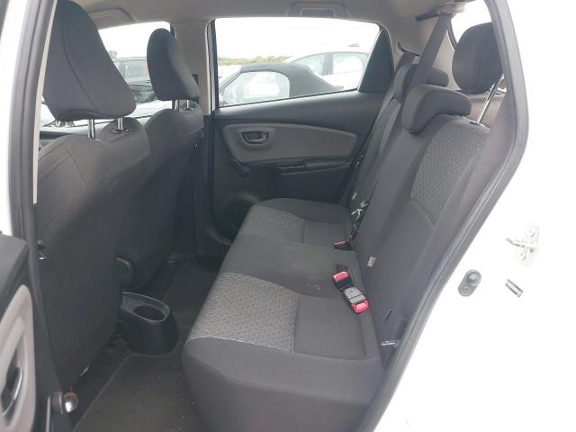2015 TOYOTA YARIS ICON
