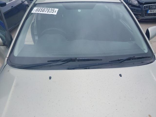 2005 TOYOTA AVENSIS CO