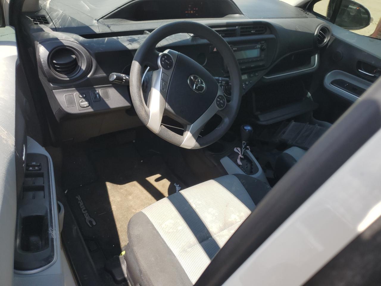 2014 Toyota Prius C VIN: JTDKDTB33E1575314 Lot: 63273365