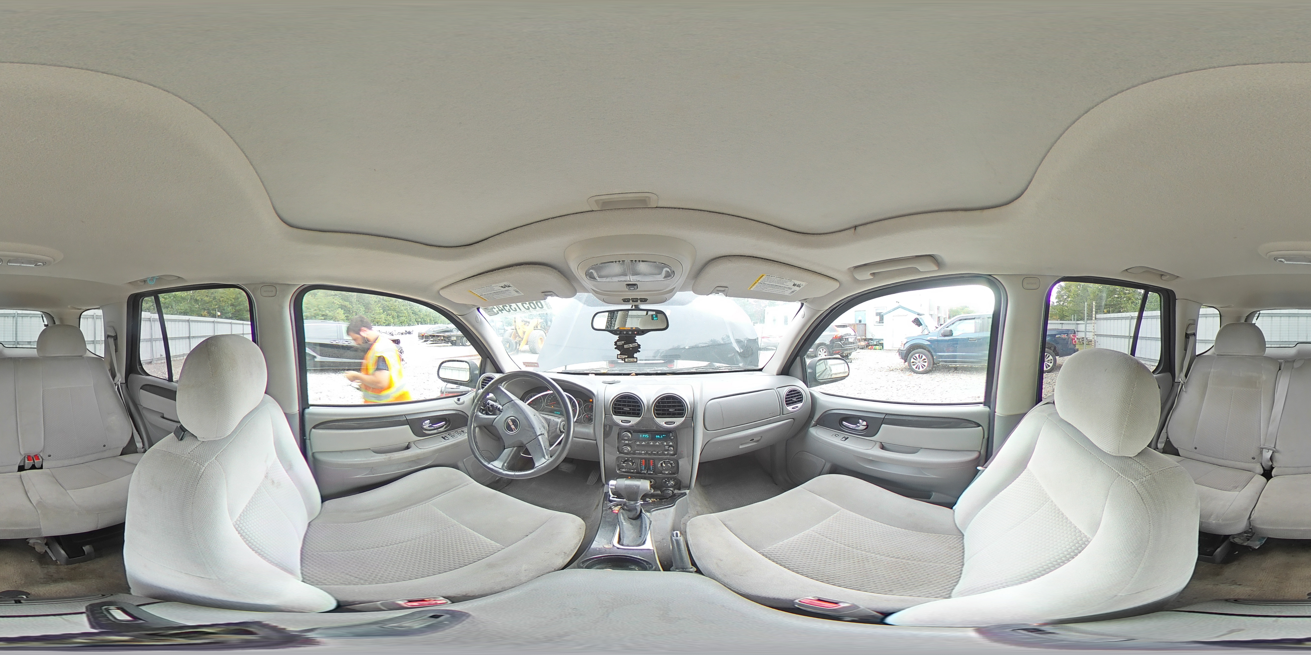 2008 GMC Envoy VIN: 1GKDT13S382117975 Lot: 66513545