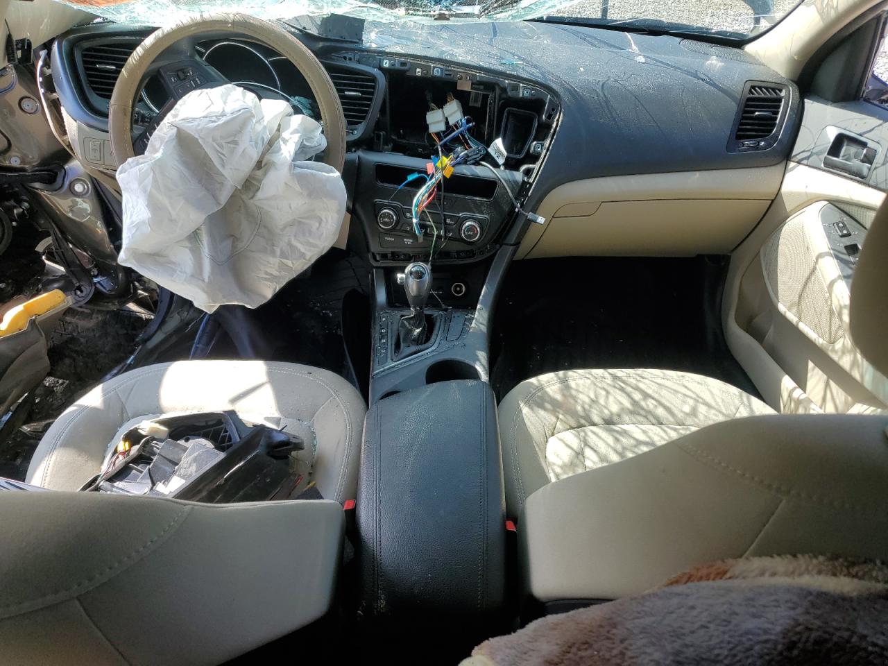 2011 Kia Optima Lx VIN: KNAGM4A75B5074703 Lot: 64450755