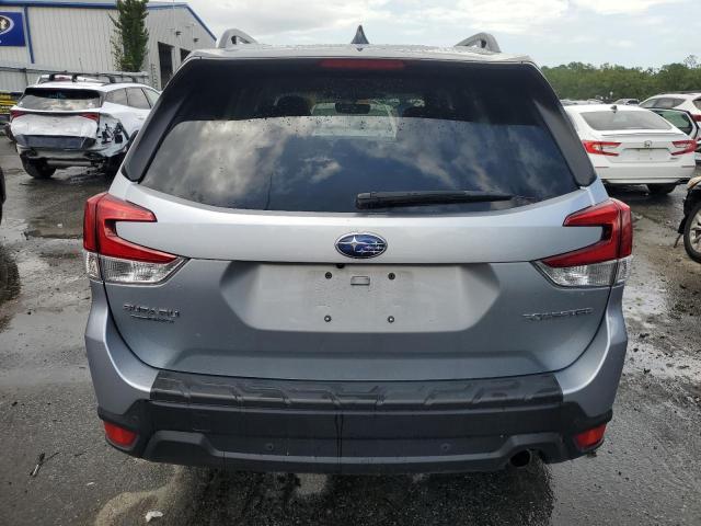  SUBARU FORESTER 2024 Серебристый