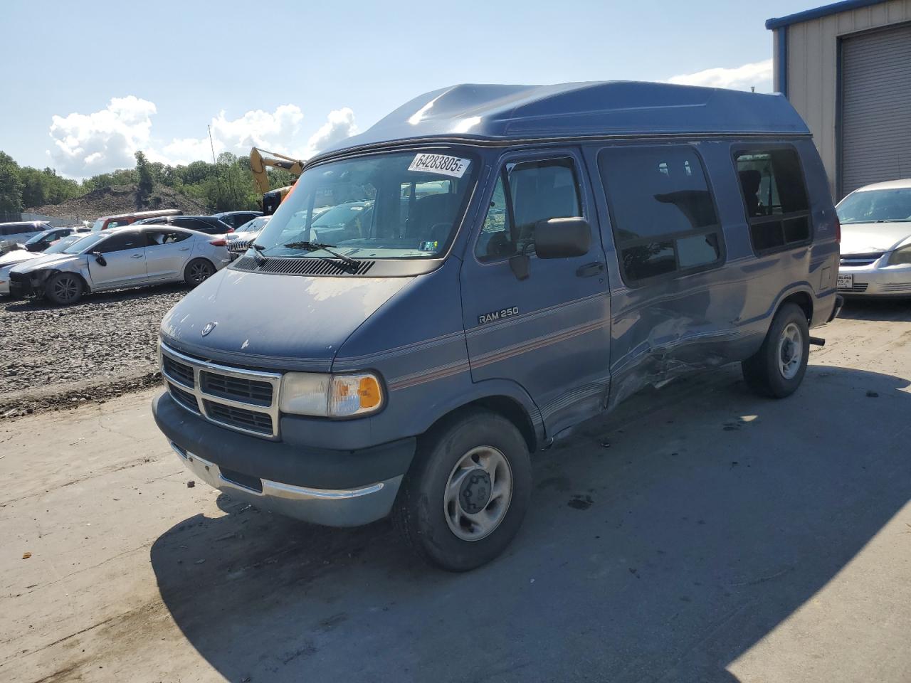 2B6HB21Y0RK105747 DODGE B SERIES Photo 1