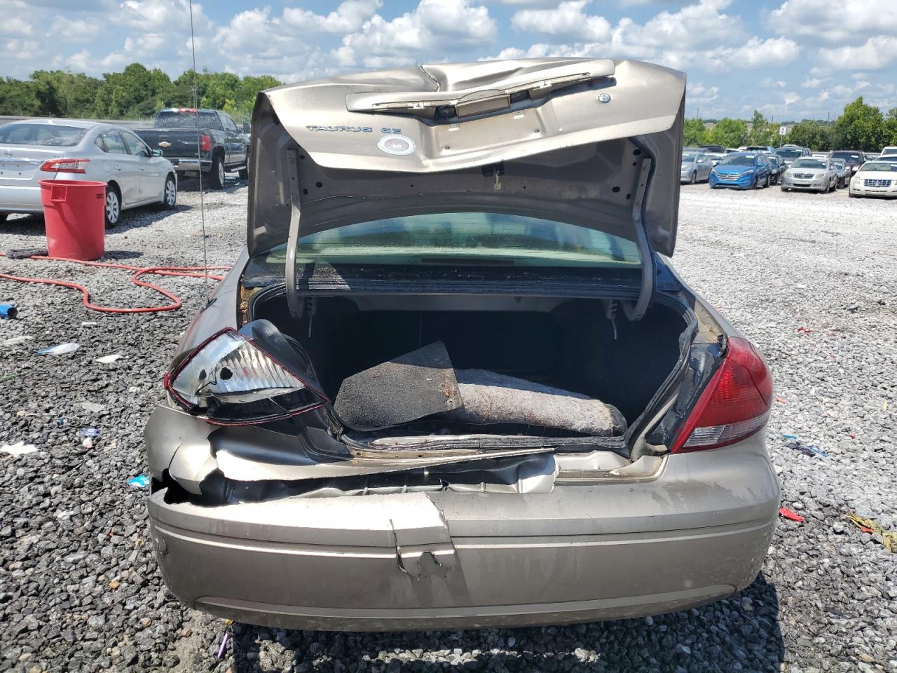 2004 Ford Taurus Se VIN: 1FAFP53U84A130938 Lot: 64774885
