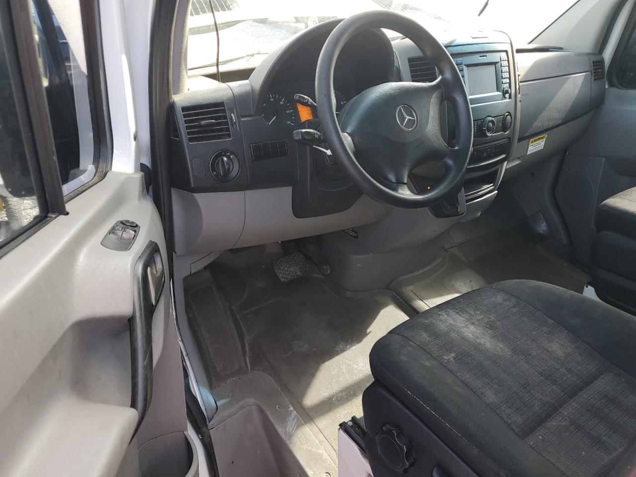 2015 Mercedes-Benz Sprinter 2500 VIN: WD4PE7CC6FP135245 Lot: 65355975