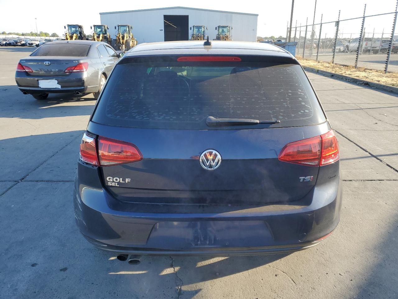 2017 Volkswagen Golf S VIN: 3VW217AU4HM063768 Lot: 63298695