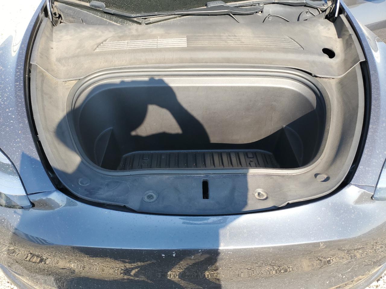 2020 Tesla Model Y VIN: 5YJYGDEE4LF018470 Lot: 64977725