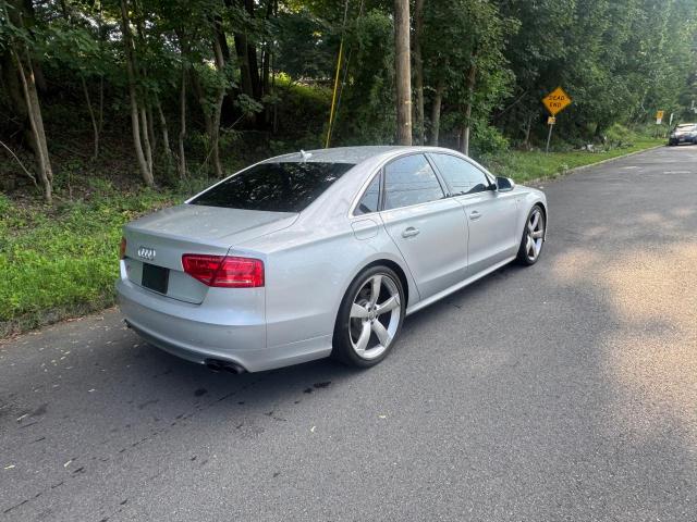 Sedans AUDI S8 2014 Srebrny
