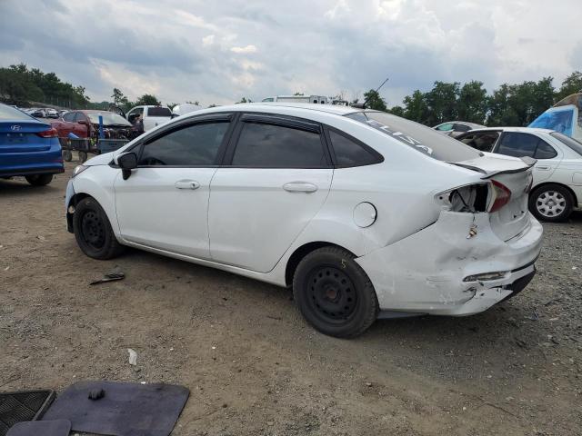  FORD FIESTA 2016 Белы