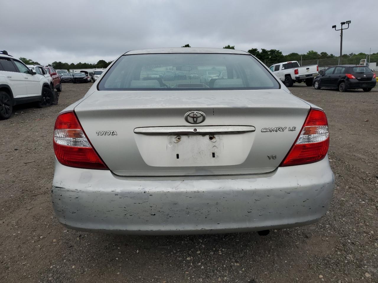 2003 Toyota Camry Le VIN: 4T1BF32K73U546228 Lot: 64672915