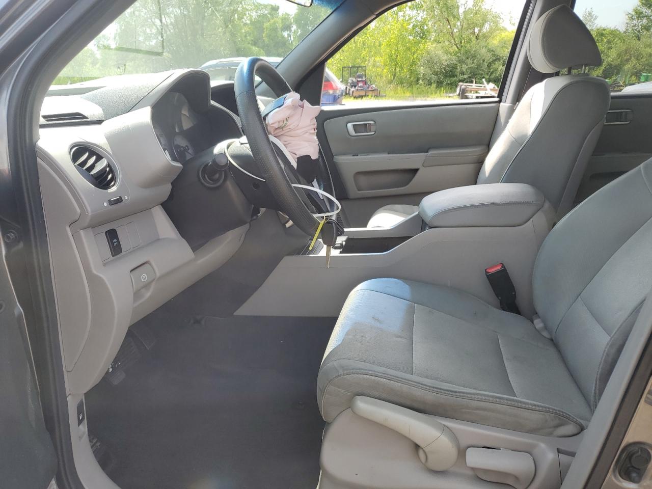 2011 Honda Pilot Lx VIN: 5FNYF4H20BB014046 Lot: 65341565