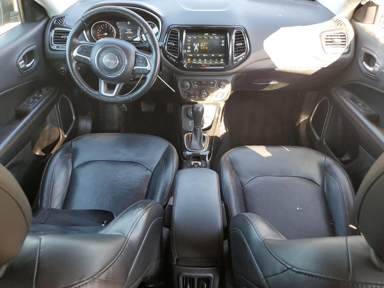 2018 Jeep Compass Latitude VIN: 3C4NJCBB2JT304695 Lot: 65227915