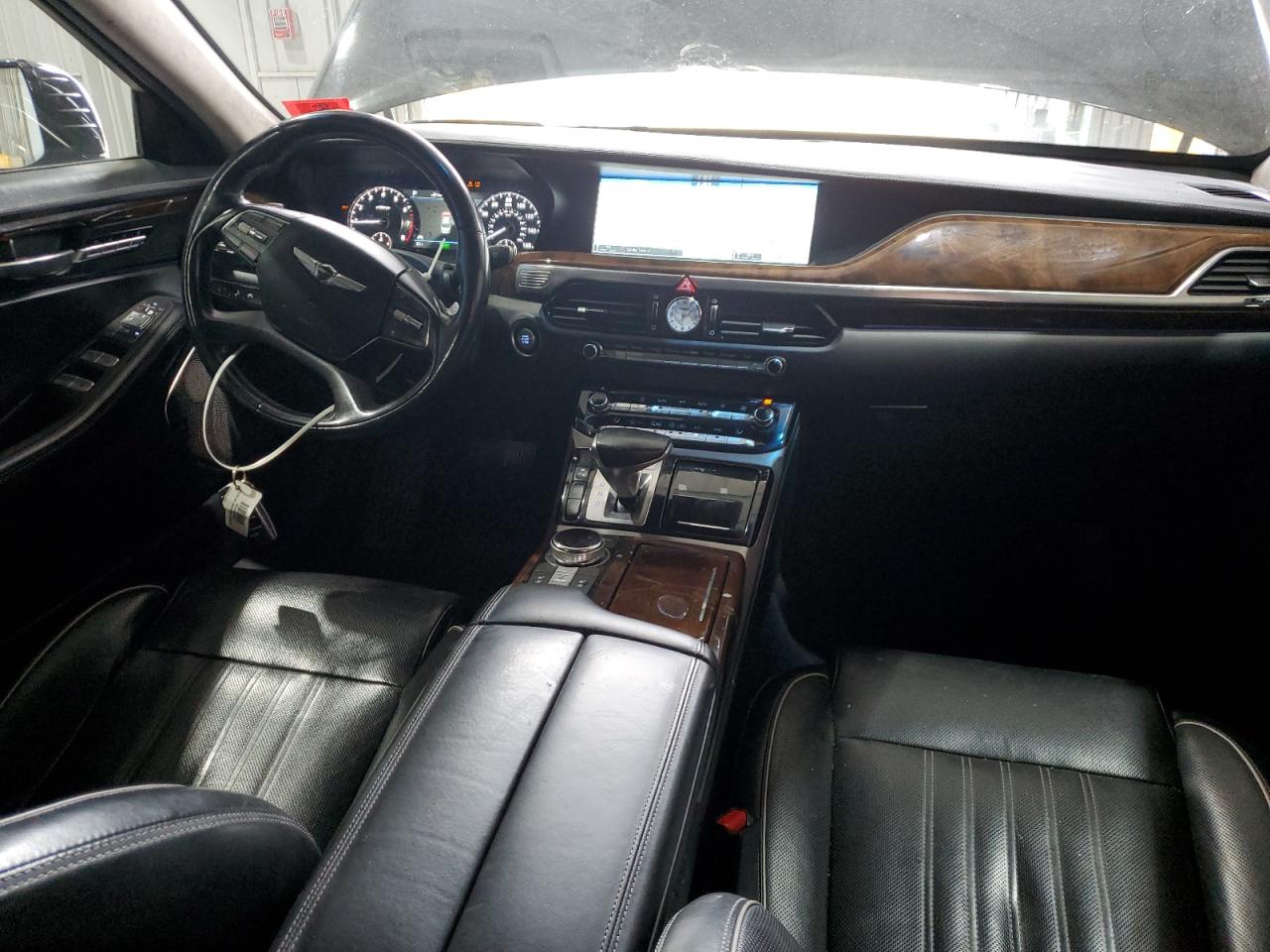 2018 Genesis G90 Premium VIN: KMHG34JA4JU040981 Lot: 64394015