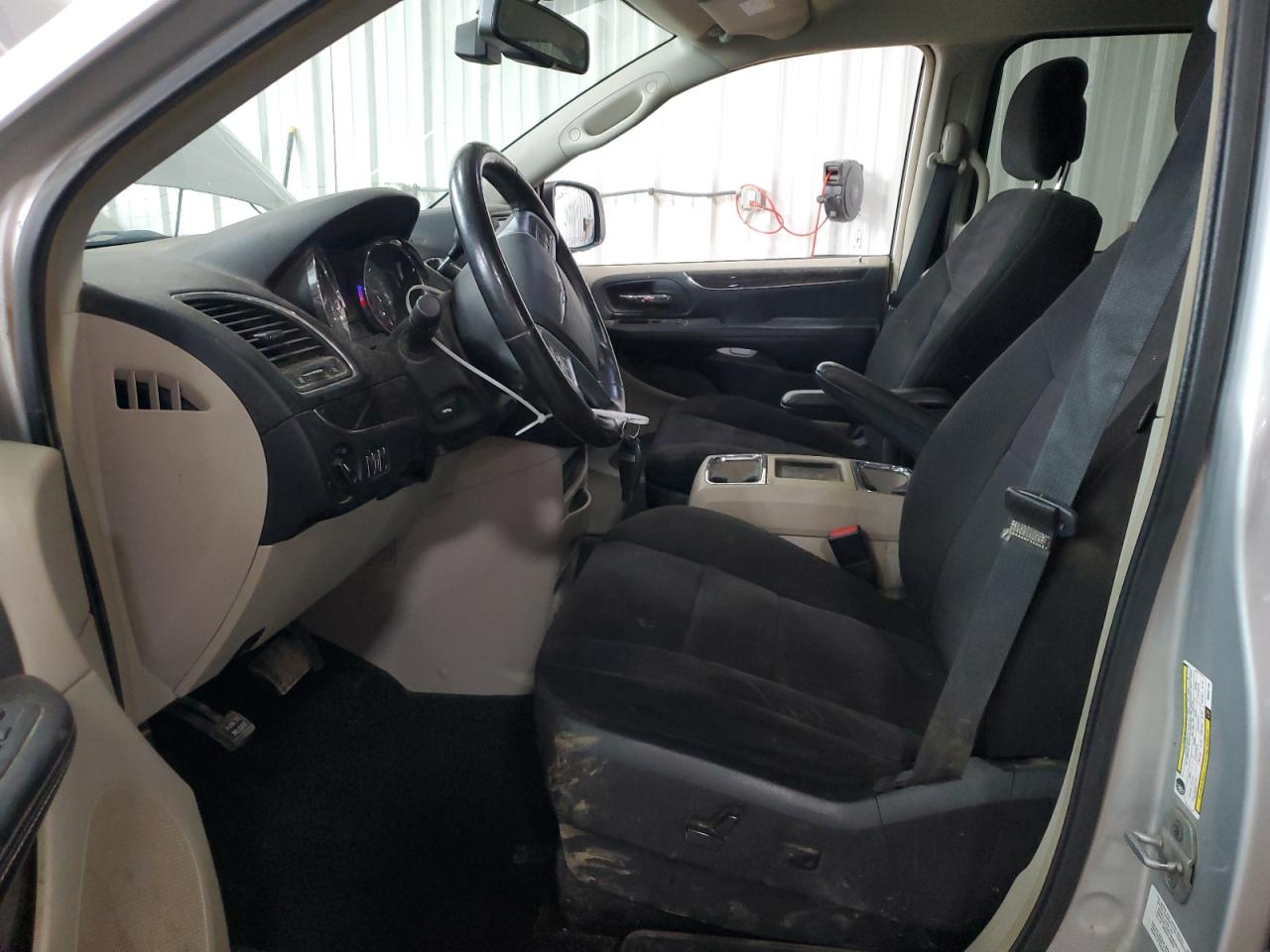 2011 Chrysler Town & Country Touring VIN: 2A4RR5DG5BR637146 Lot: 64197245