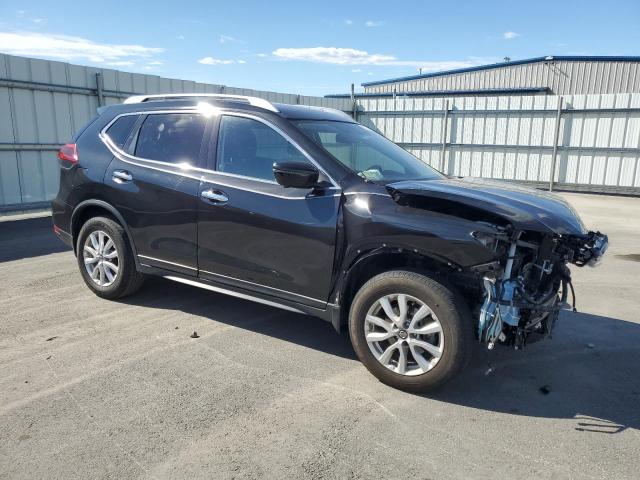  NISSAN ROGUE 2018 Czarny