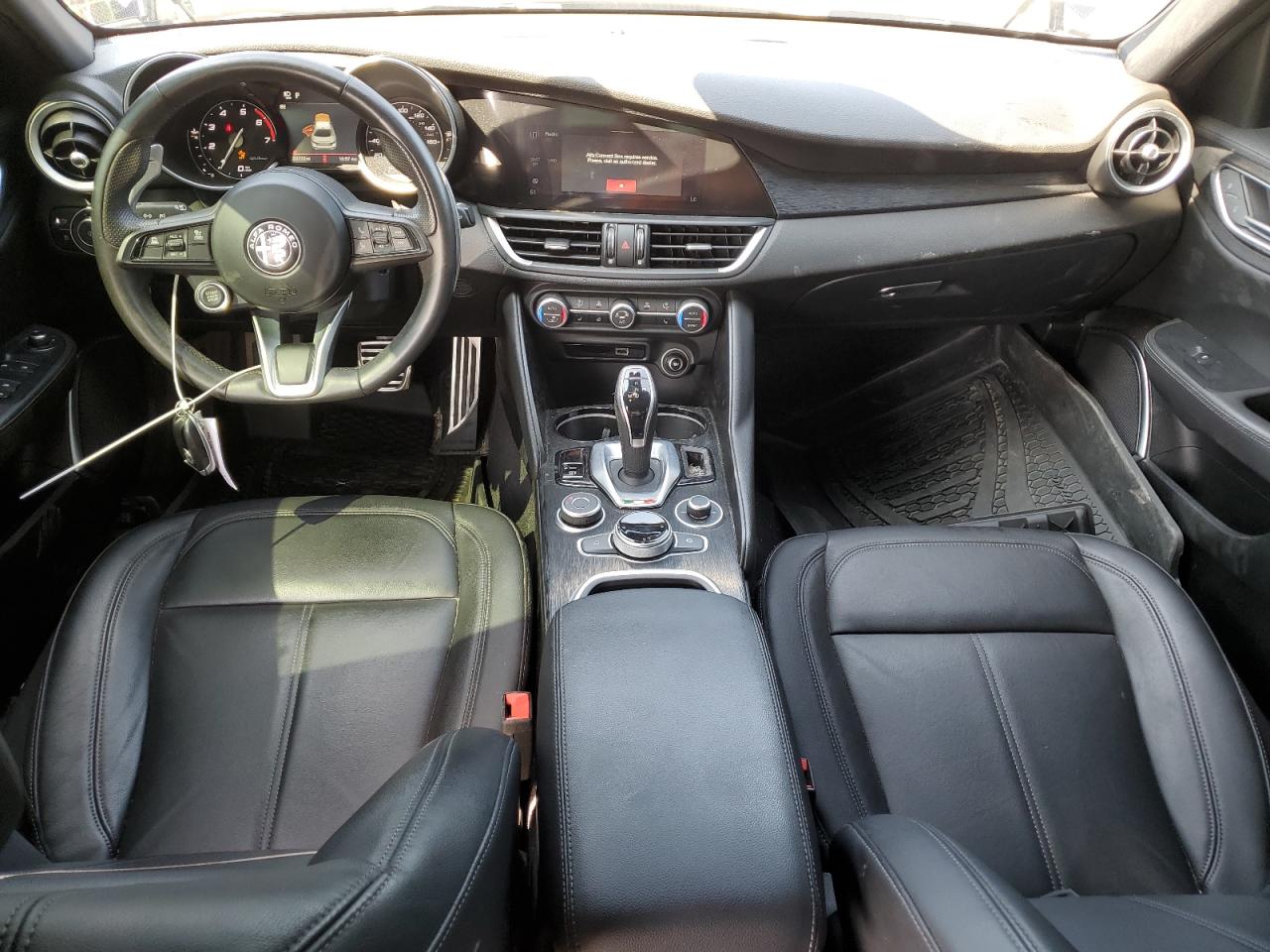 zarfananxn7661070 ZARFANANXN7661070 2022 Alfa Romeo Giulia