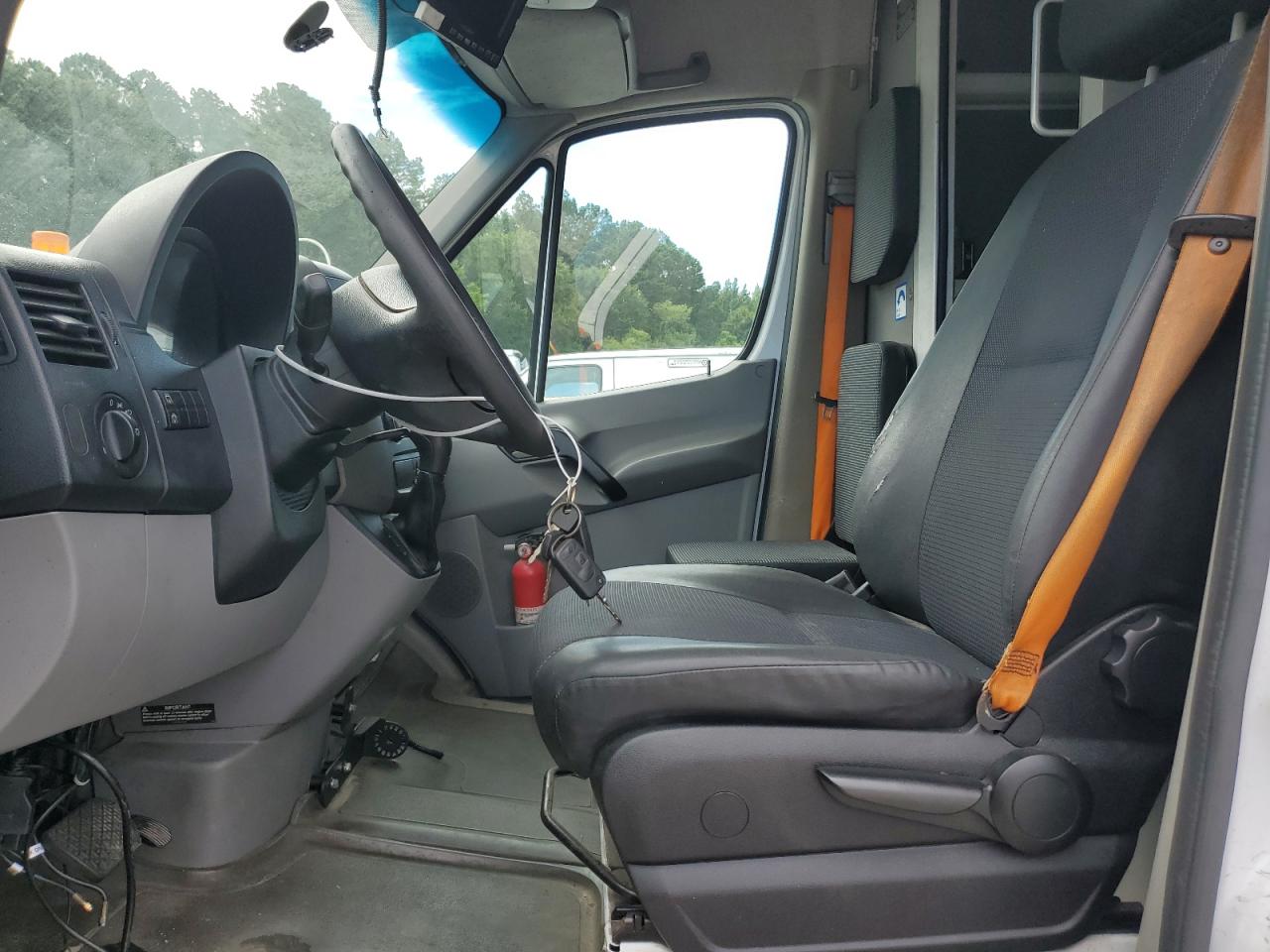 2011 Mercedes-Benz Sprinter 2500 VIN: WD3PE8CB4B5596936 Lot: 64881495