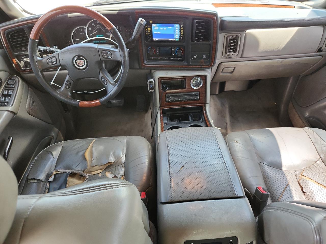 2004 Cadillac Escalade Luxury VIN: 1GYEK63N74R228938 Lot: 63845725