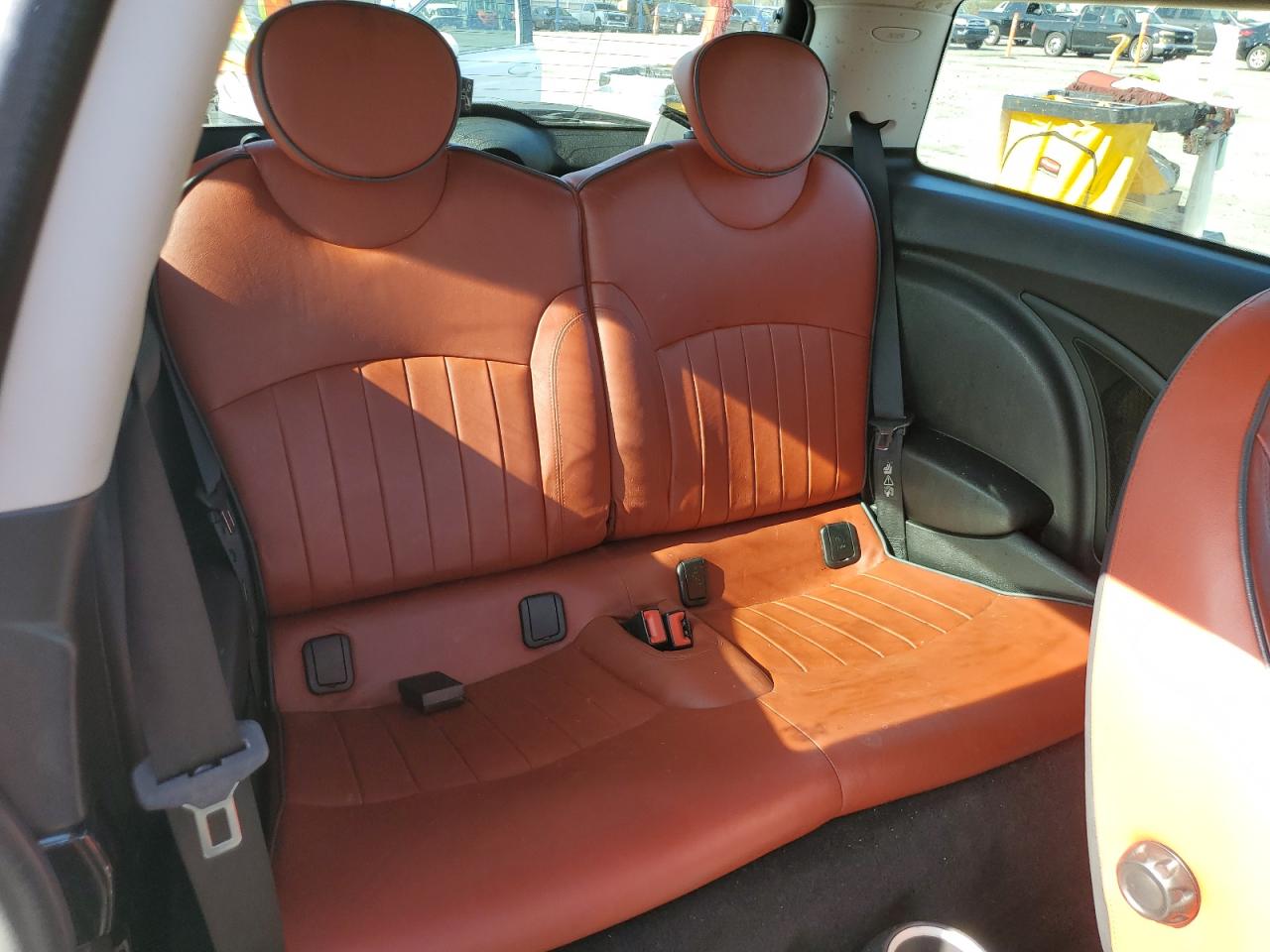 2010 Mini Cooper VIN: WMWMF3C55ATZ62056 Lot: 65567745