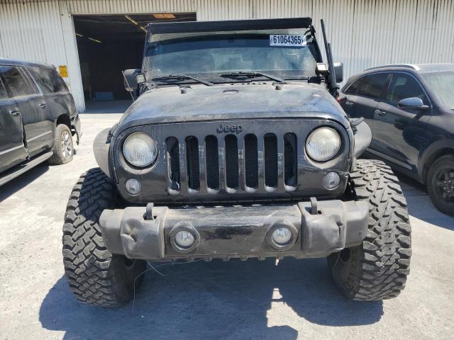 Parquets JEEP WRANGLER 2014 Czarny