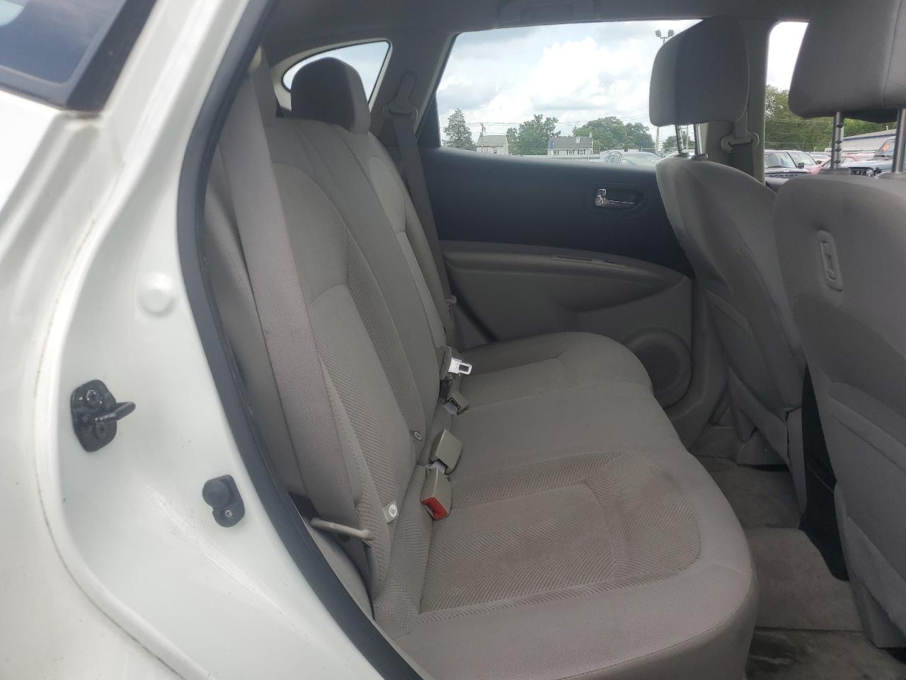 2015 Nissan Rogue Select S VIN: JN8AS5MV4FW250109 Lot: 65007335