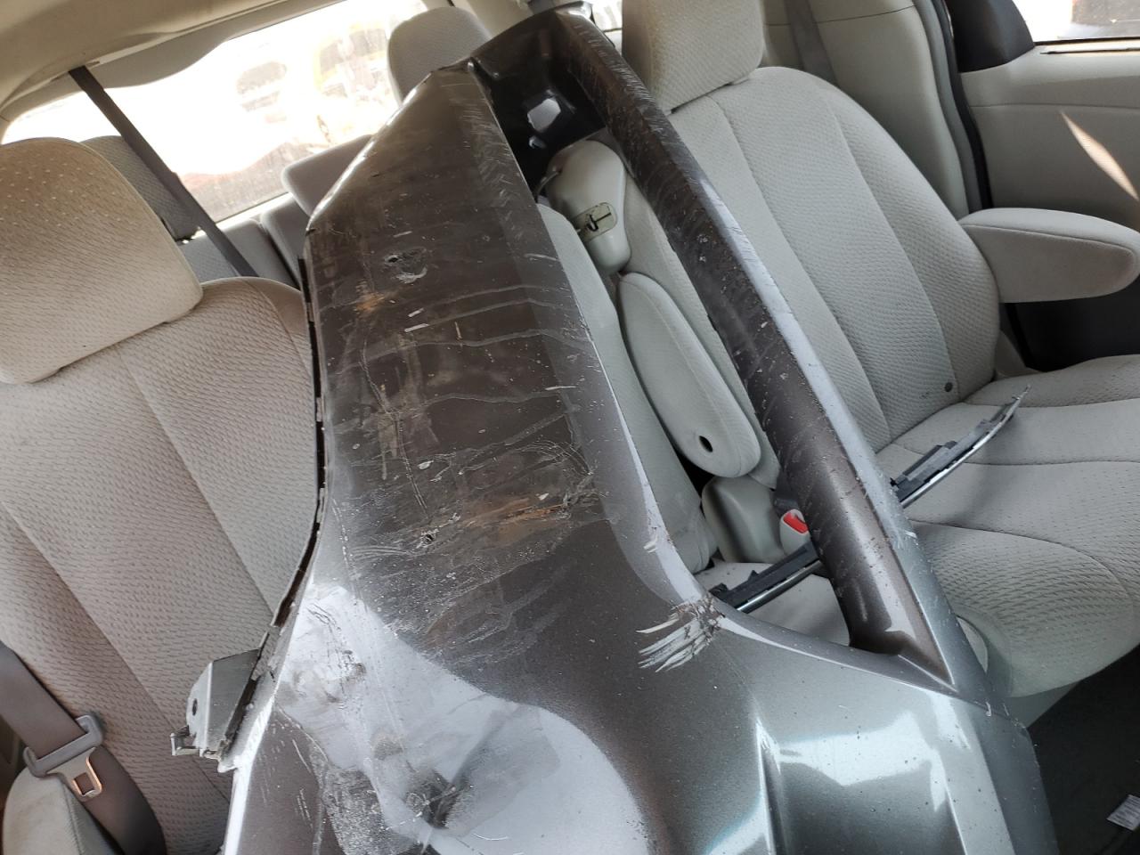 5tdkk3dc5bs060011 5TDKK3DC5BS060011 2011 Toyota Sienna Le