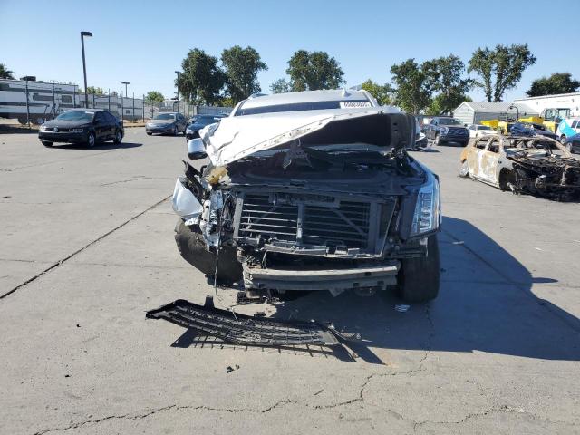  CADILLAC ESCALADE 2016 Серебристый