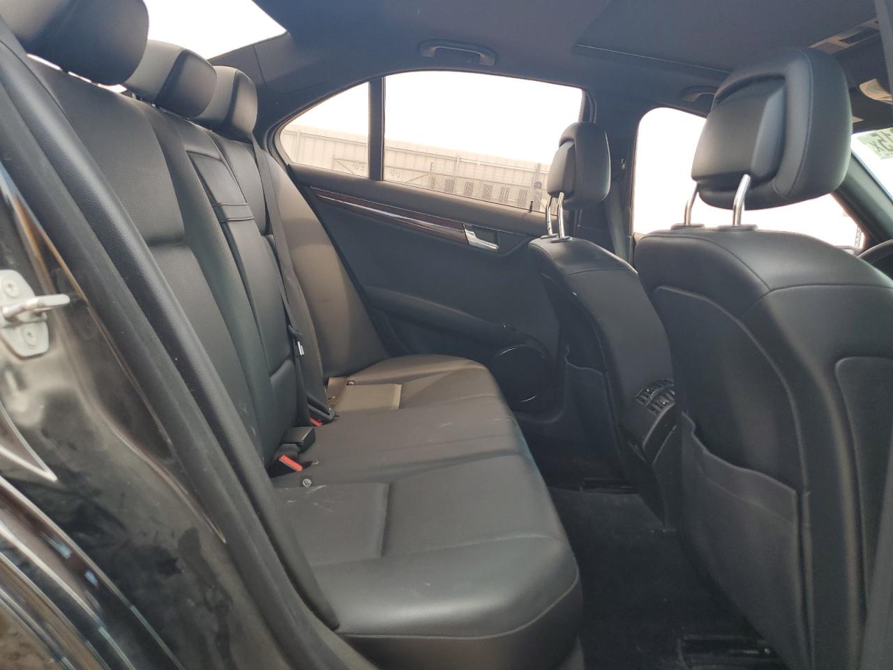 2010 Mercedes-Benz C 300 4Matic VIN: WDDGF8BB8AF448100 Lot: 63825615