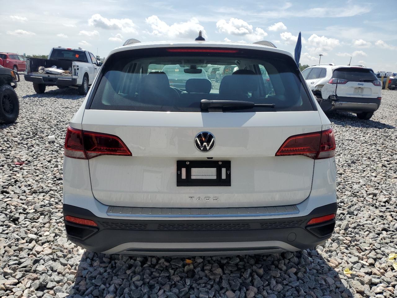 2024 Volkswagen Taos S VIN: 3VV5X7B23RM028220 Lot: 64061665