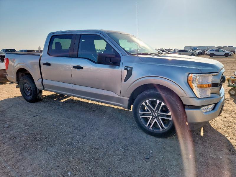  FORD F-150 2021 Srebrny