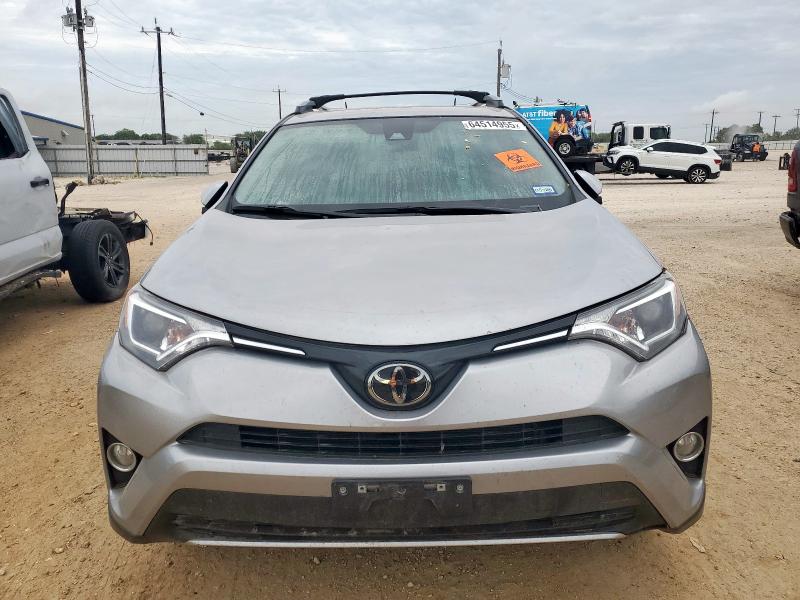 TOYOTA RAV4 2018 Серебристый
