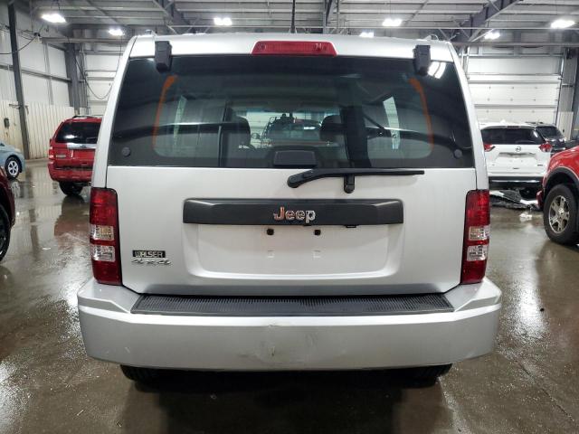  JEEP LIBERTY 2012 Srebrny