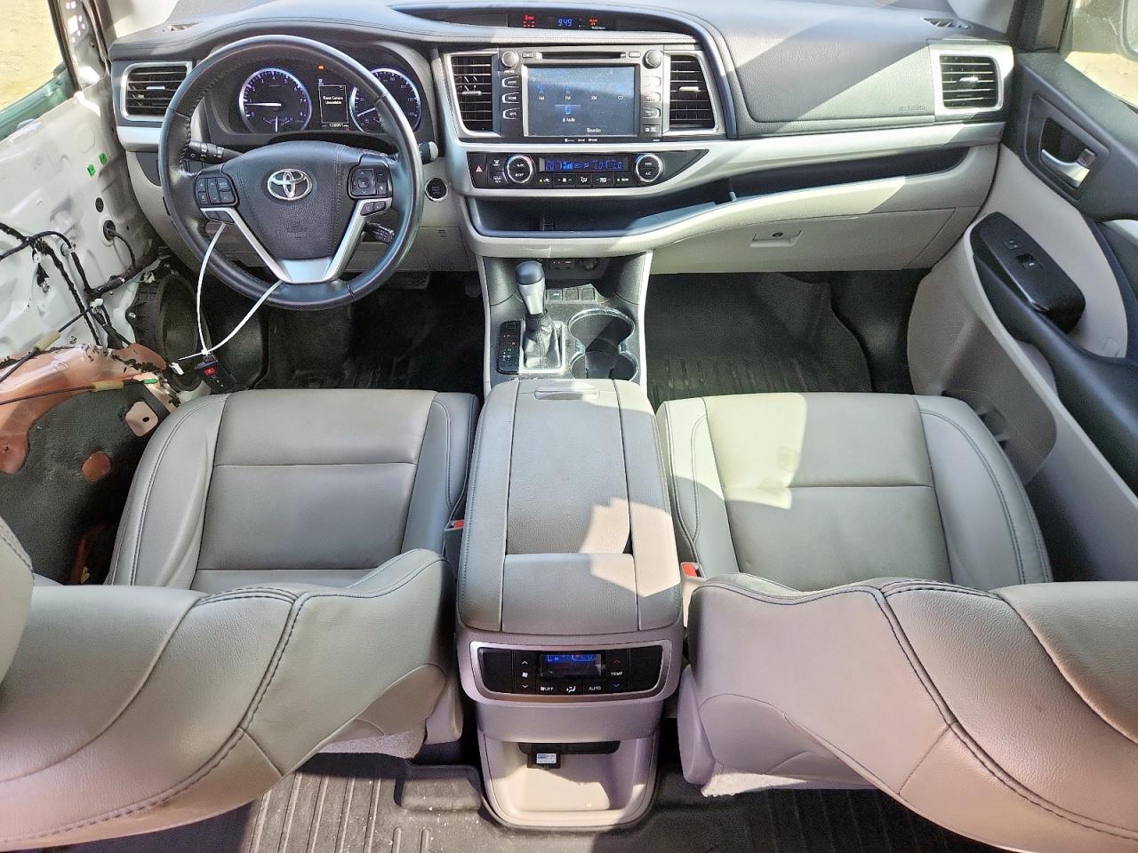 2019 Toyota Highlander Se VIN: 5TDKZRFH6KS559584 Lot: 63245505