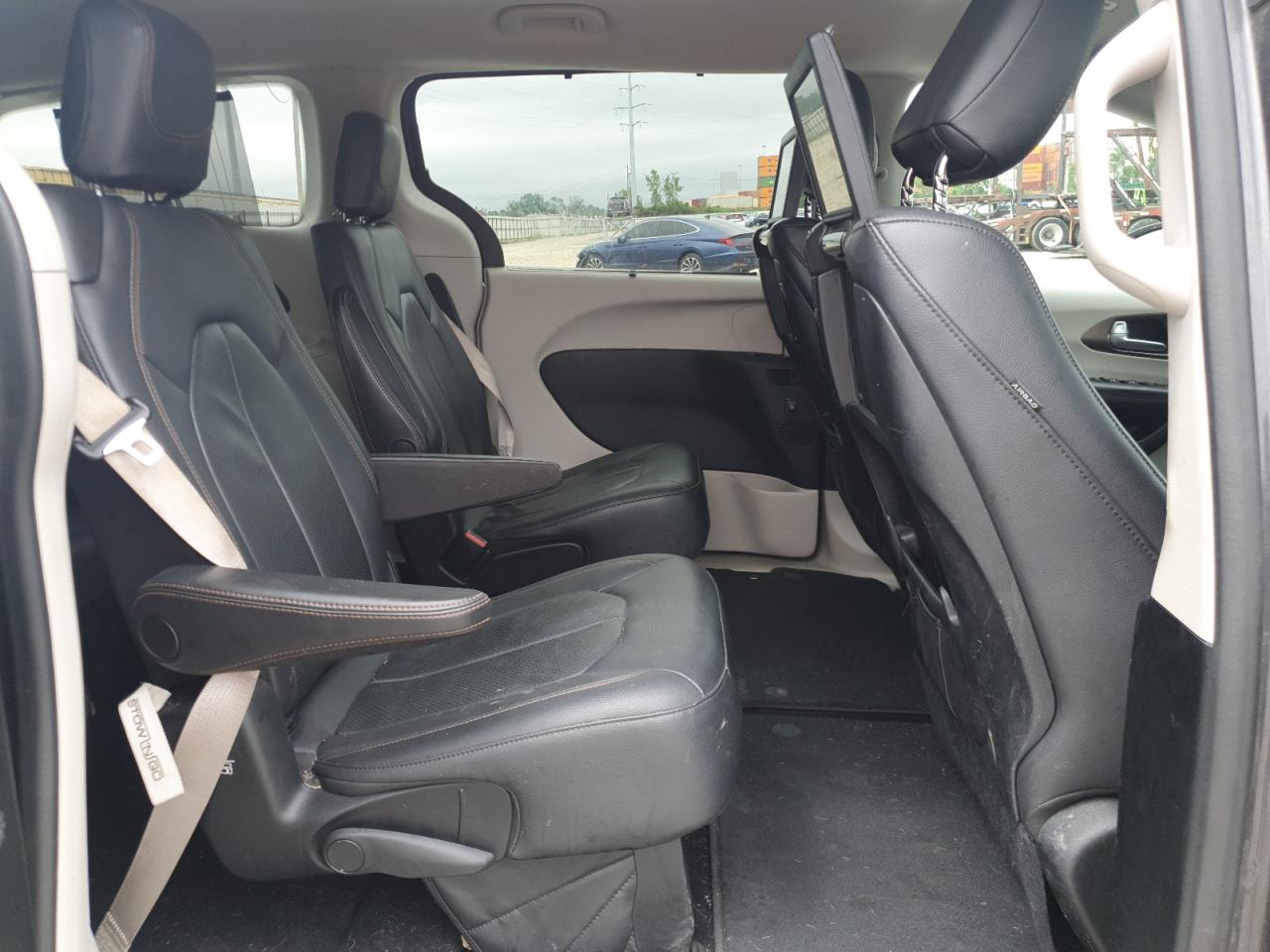 2018 Chrysler Pacifica Touring L Plus VIN: 2C4RC1EG1JR130175 Lot: 64770755